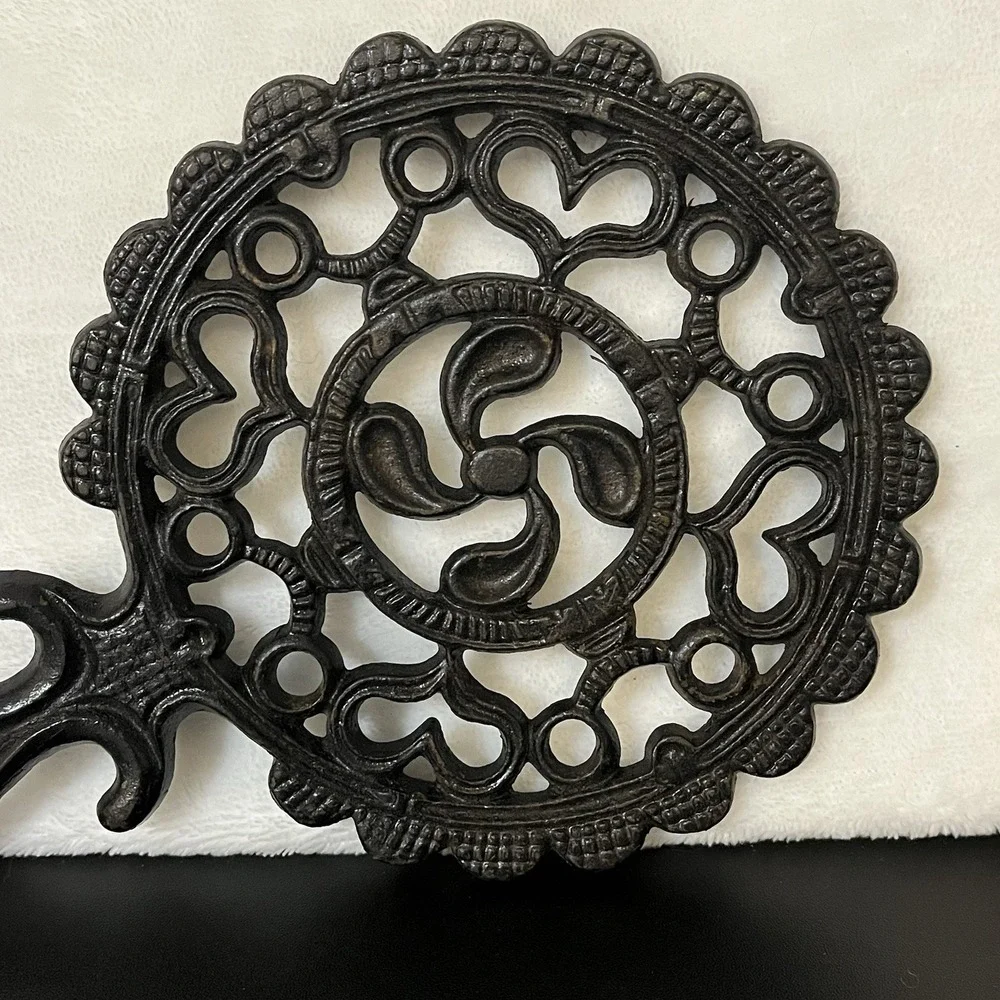 Vintage Cast Iron Trivet Footed 1952 JHZ Fan Hearts Scalloped Design